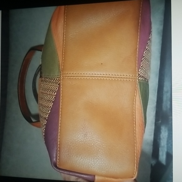 FOSSIL PATCHWORK LEATHER PURSE - Picture 13 of 17